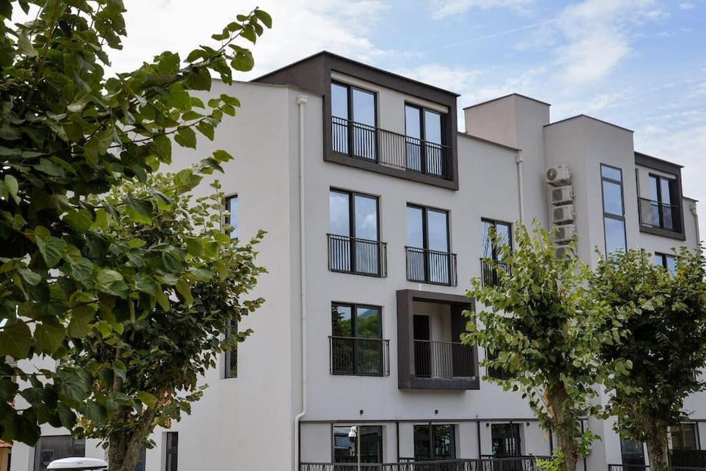 Mini Condo 2 Dl - Studio With A Private Patio Donja Lastva Exterior photo